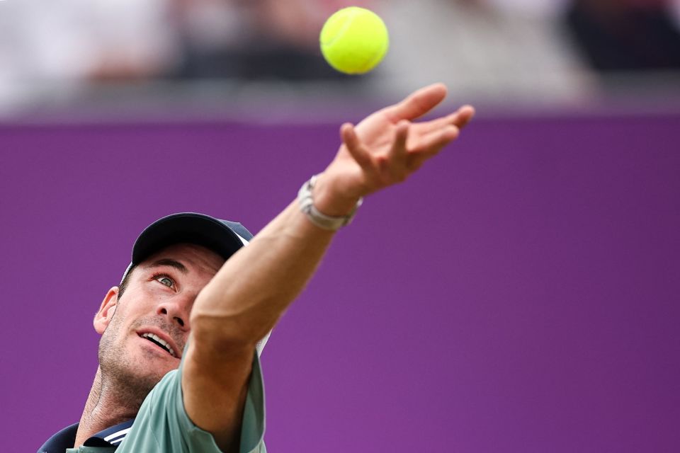 而裁判依然 而裁判依然